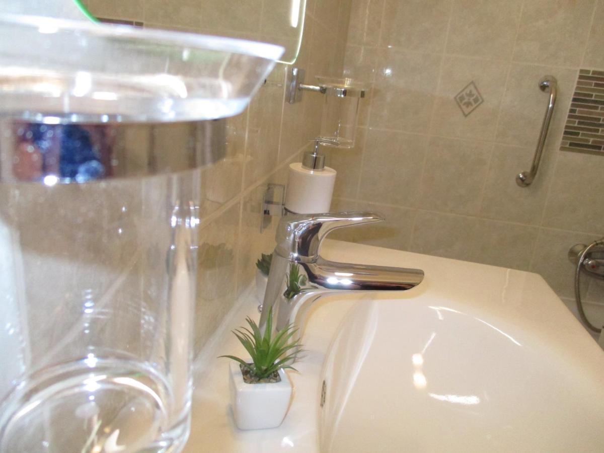 Ferencesek Apartman Pecs Ngoại thất bức ảnh