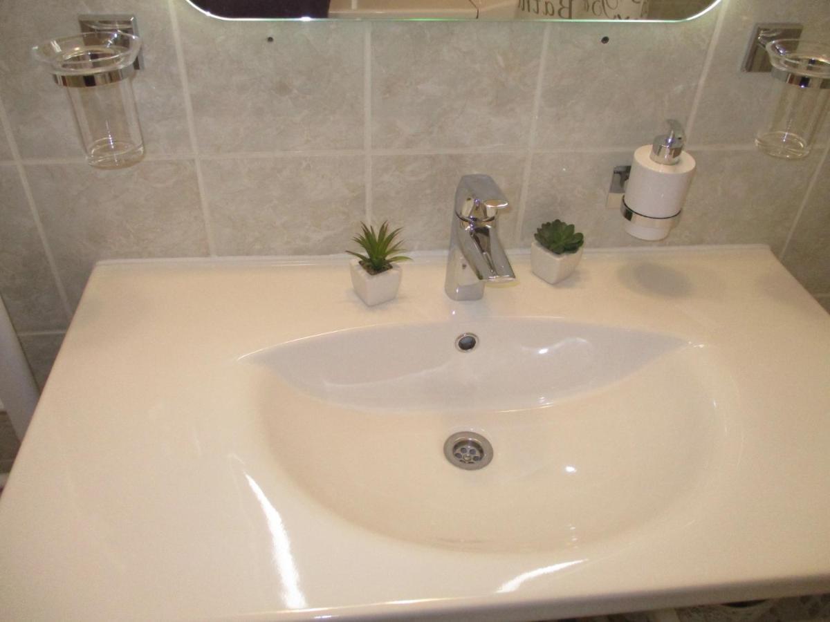 Ferencesek Apartman Pecs Ngoại thất bức ảnh