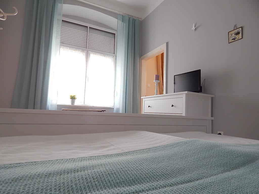 Ferencesek Apartman Pecs Ngoại thất bức ảnh